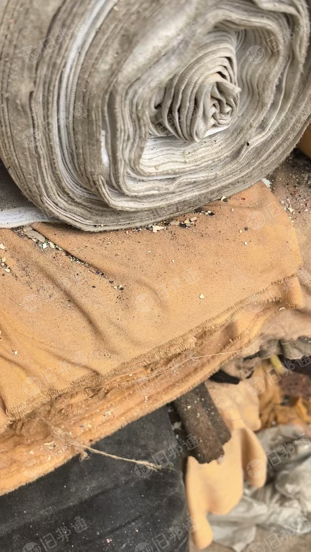 出售皮革果布，库存皮革，皮革布，现货32吨