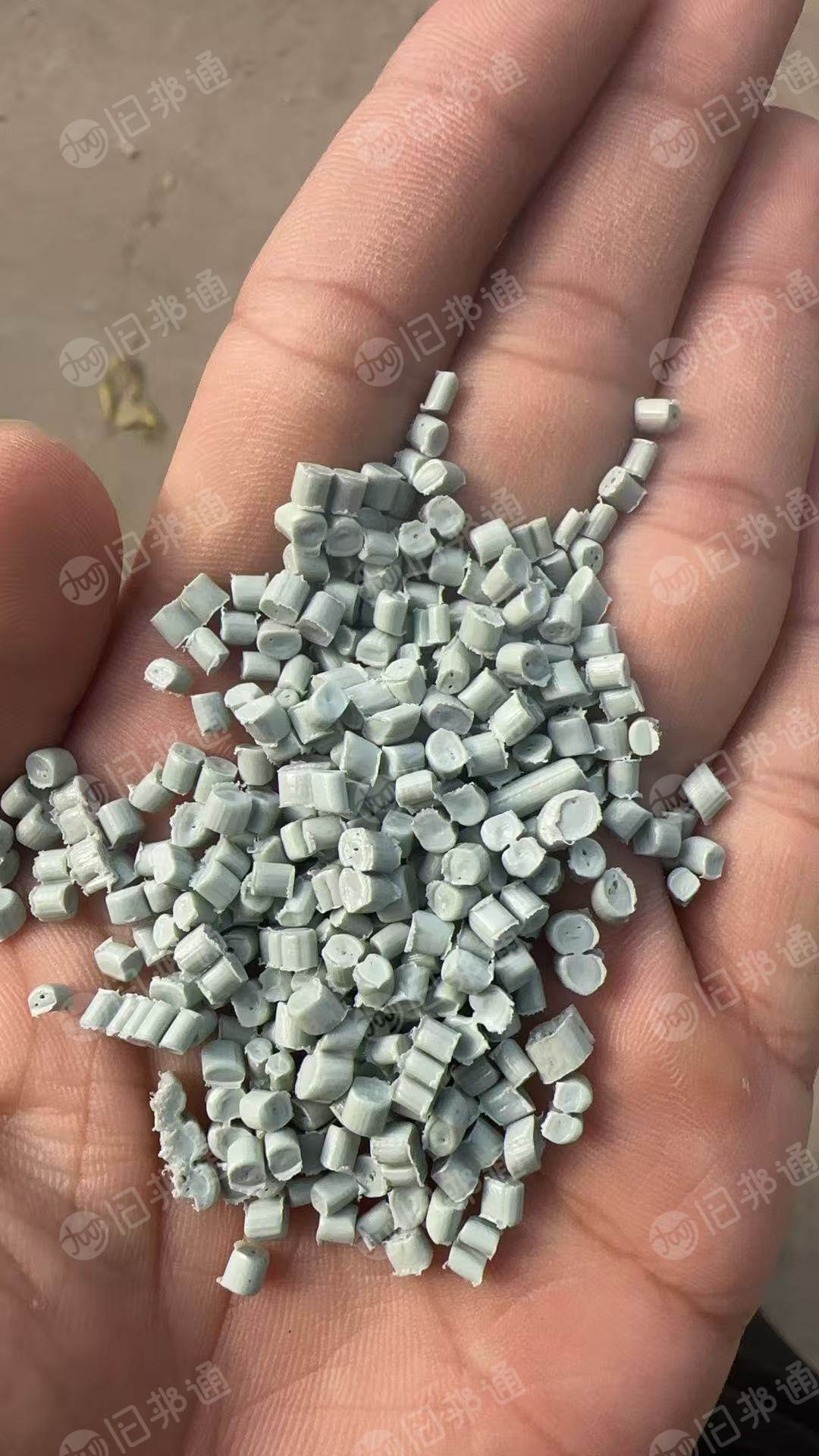 常年出售袋皮颗粒，乳白袋颗粒