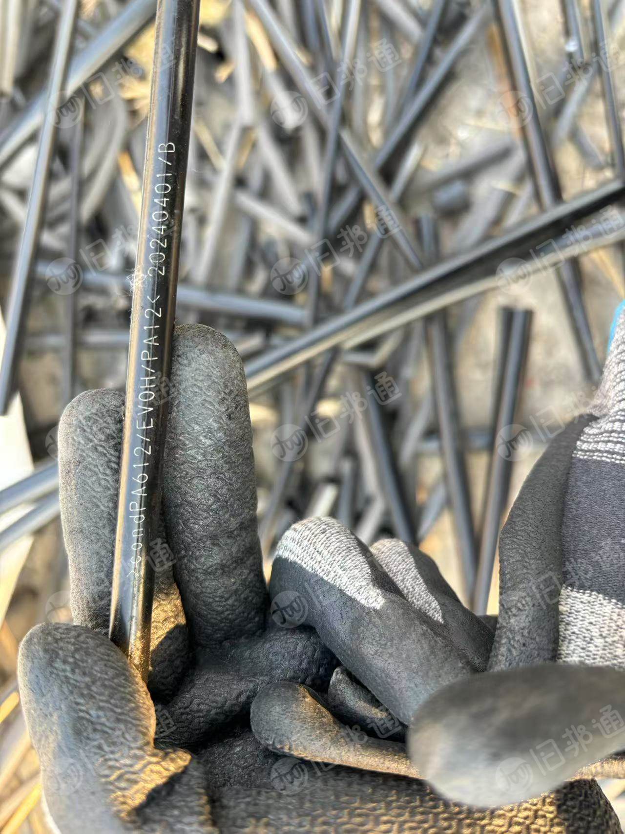 出售复合尼龙管毛料,有PA12,PA612,有PP/PE混合的,现货50/60吨