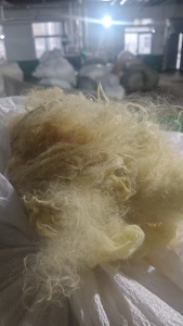 厂家长期出售芳纶1414废丝,含水不超过10%,有牵伸的和未牵伸的, 牵伸过的库存35吨