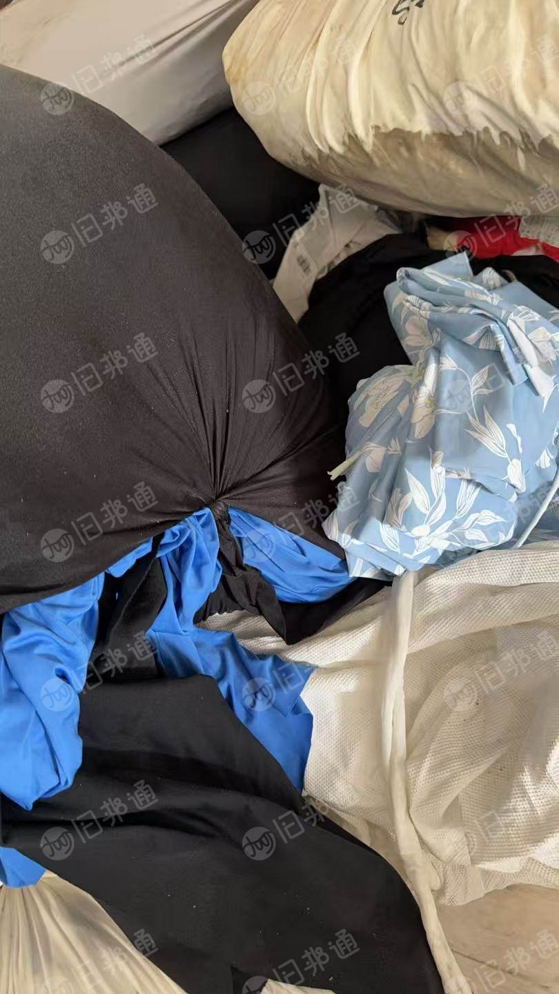 长期出售尼龙弹力布，印染厂下来的，没有水分，造粒用，每个月有100多吨，货在广东惠州