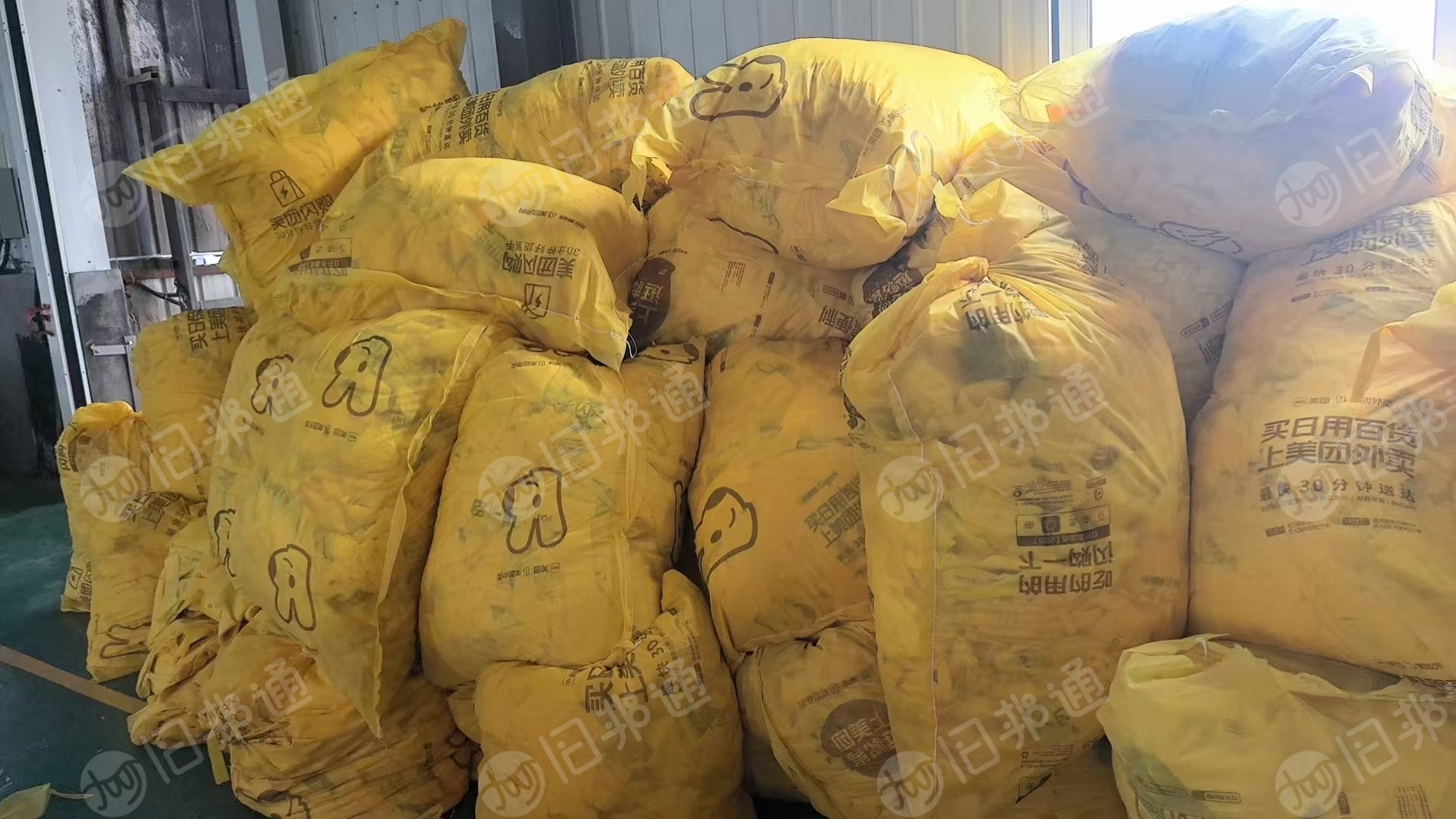 长期出售美团外卖袋子，新料，PP材质，现货有5吨，货在河北石家庄