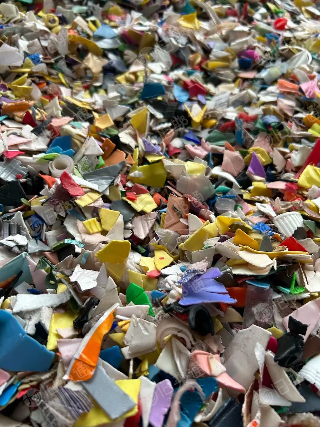 出售花乙纯壶破碎料，过风选，现货十来吨