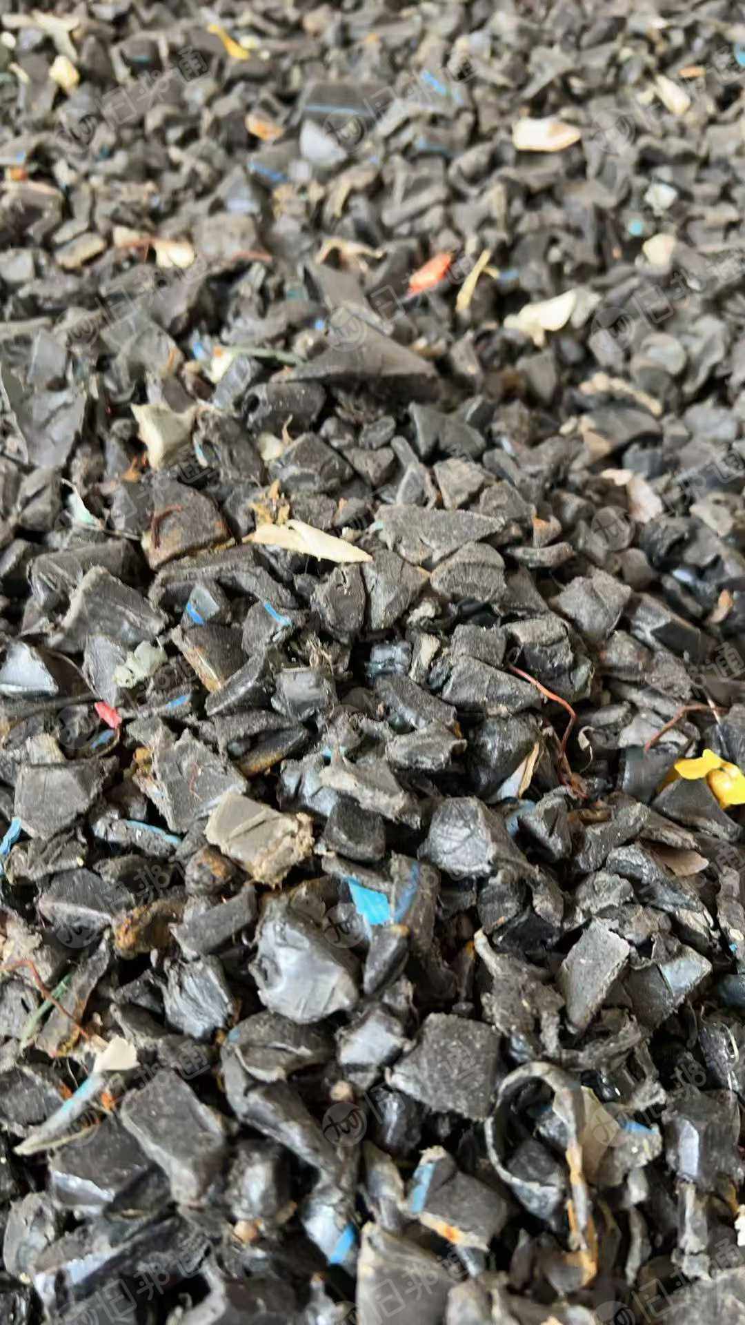 出售PE蓝线管破碎料，全漂，沉底都有，长期有货