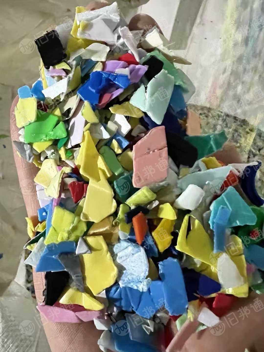 出售小白乙破碎料，大白乙破碎料，过色选，可直接上机，花乙破碎