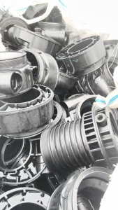 出售尼龙双6破碎料，PA66破碎料，月供40吨