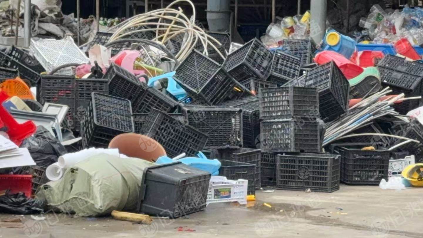 长期出售pp水果筐毛料，有压块