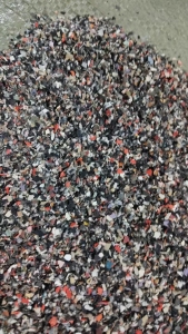 常年出售PVC吹毛料，杂黑色，做鞋底用，月供200吨