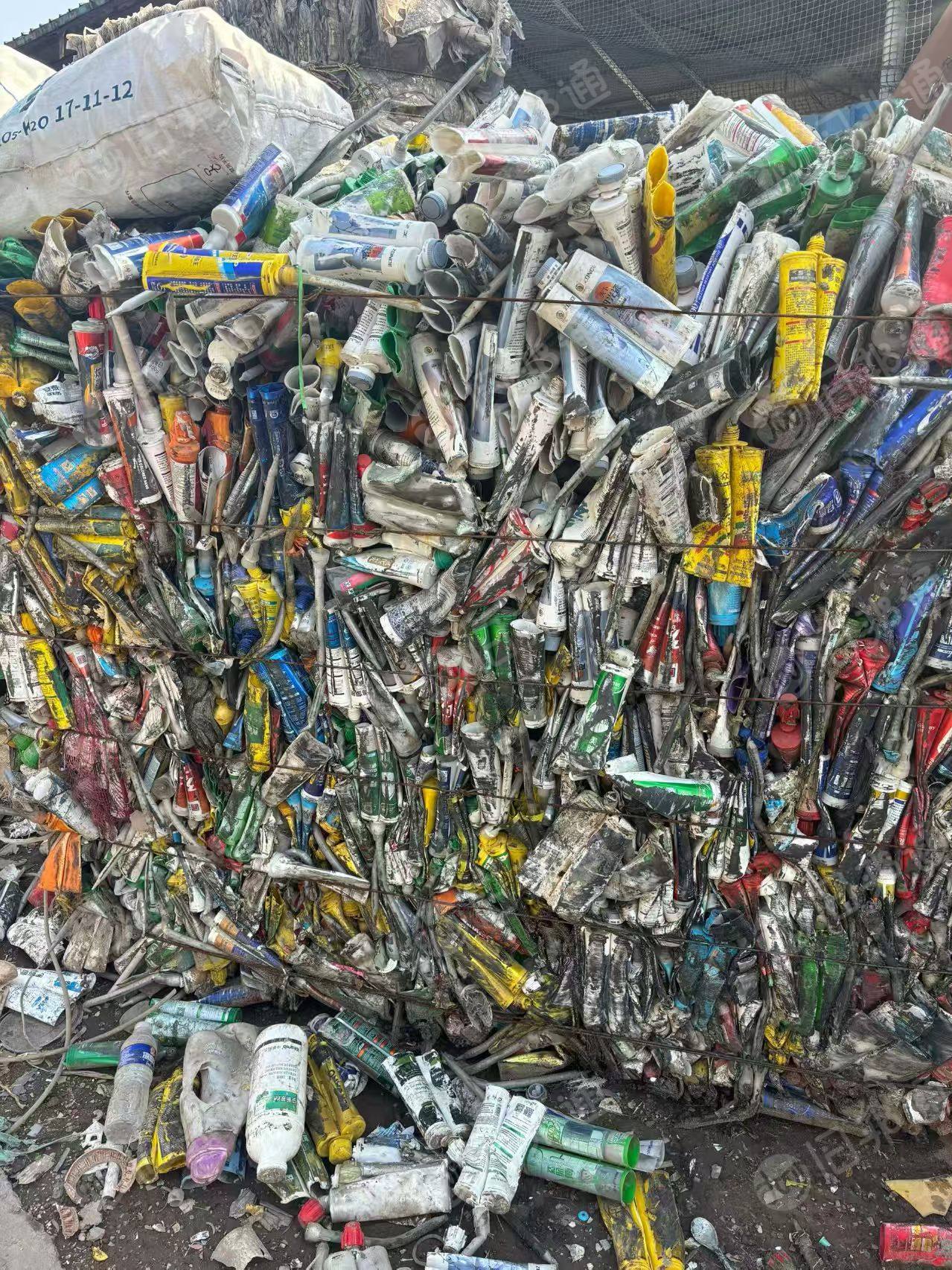 出售美缝胶管废料，美缝胶管毛料