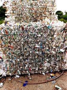 出售大小白乙压块毛料，月供60吨