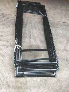 常年出售PC片材边角料，可现场看货，可寄破碎样品，月供50吨