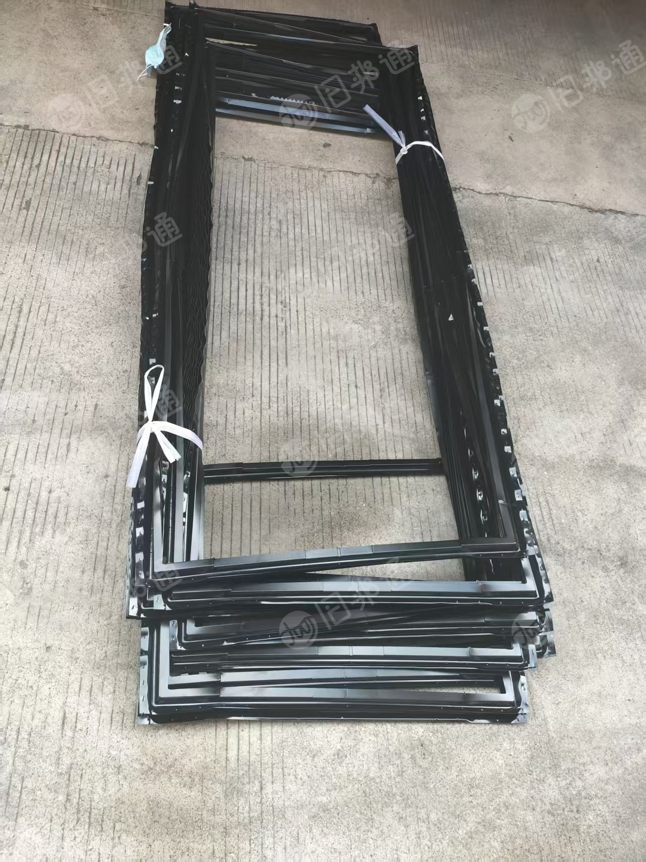 常年出售PC片材边角料，可现场看货，可寄破碎样品，月供50吨