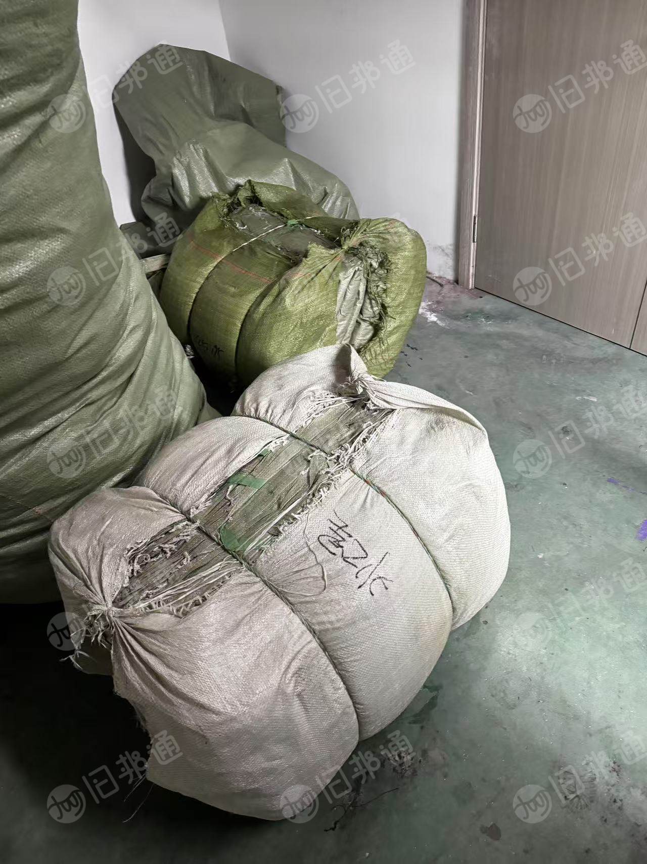 长期出售编织袋，成品编织袋，蛇皮袋,纤维袋,吨包袋