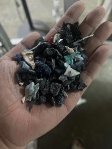 出售阻燃合金破碎料，冲击20左右，不加纤，月供100吨