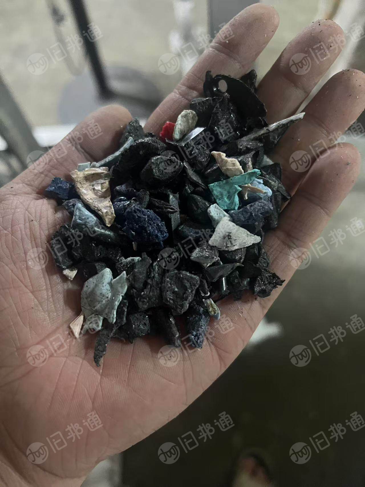 出售阻燃合金破碎料，冲击20左右，不加纤，月供100吨