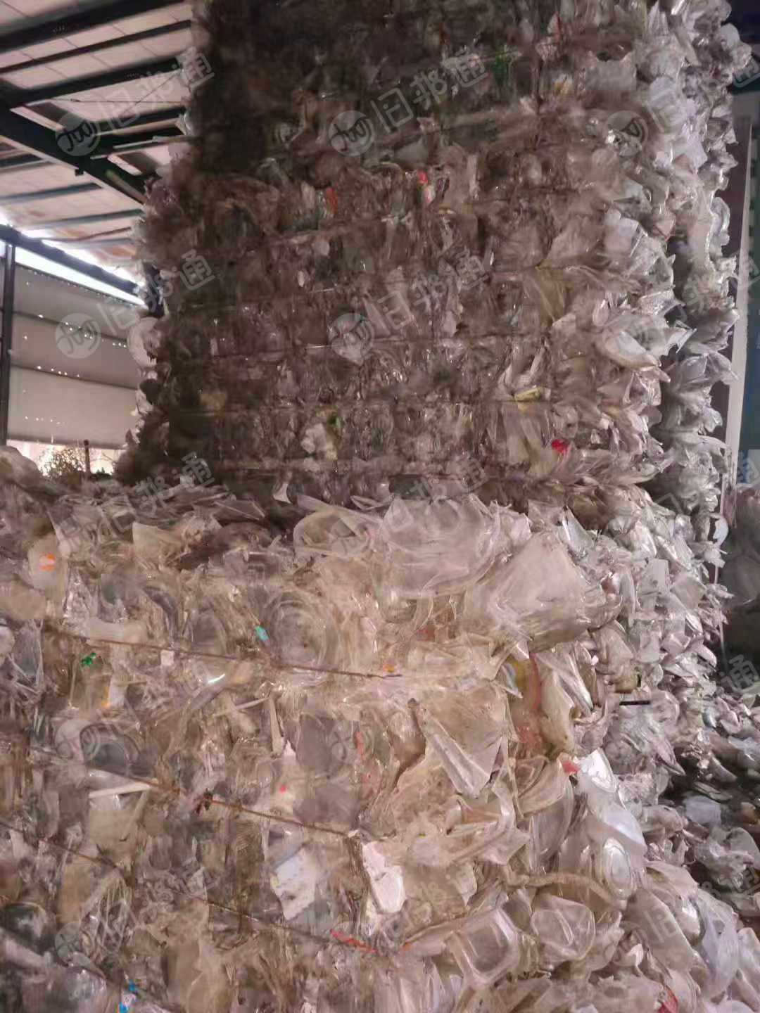 出售餐盒压块，饭盒毛料，基本不含奶茶杯，月供60吨