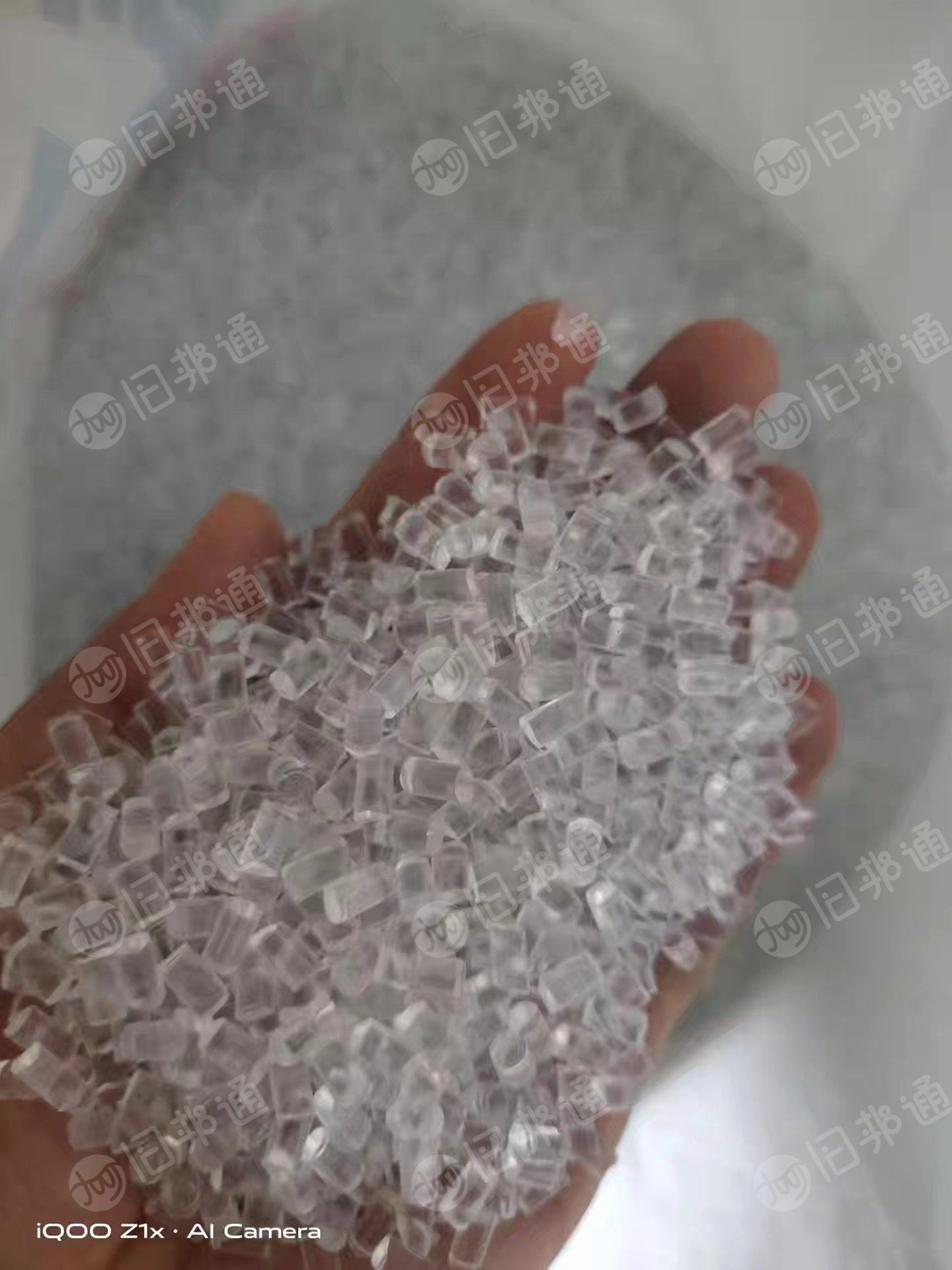 长期出售透明软质pvc颗粒，做吹起鞋底用