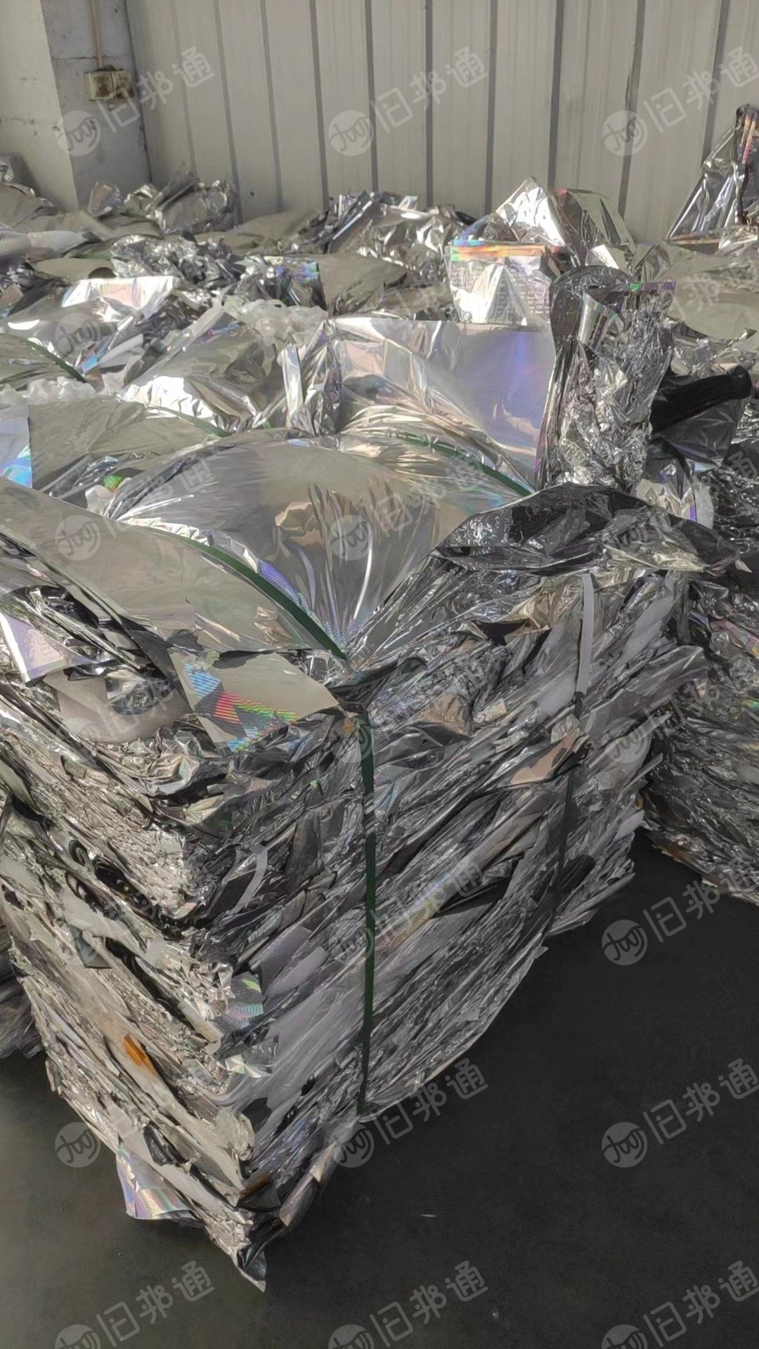 出售opp镀铝膜，都是做打绳子用下来的废膜