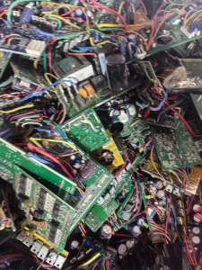 出售线路板，现货10吨