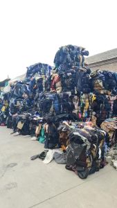 长期出售旧衣服黑料，下脚料，燃烧料，厂在河北保定