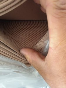 现货处理一批库存布库存三明治网眼布，门幅1米5，克重不一样，有5-6种颜色，统货出，现货8吨左右