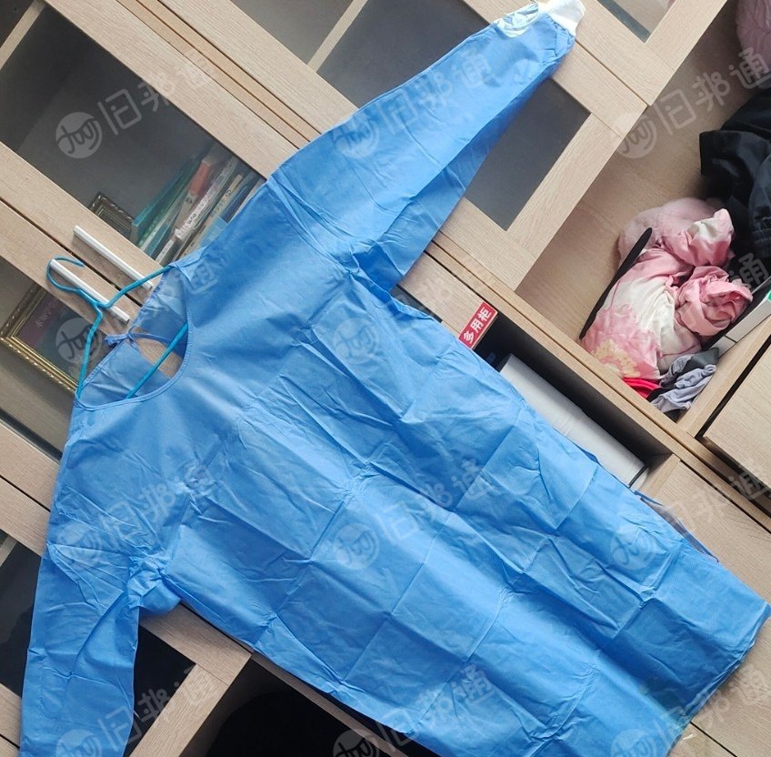 出售手术隔离衣，现货24000套，成箱50箱装，一箱70件，剩余编织袋装，一袋一百件