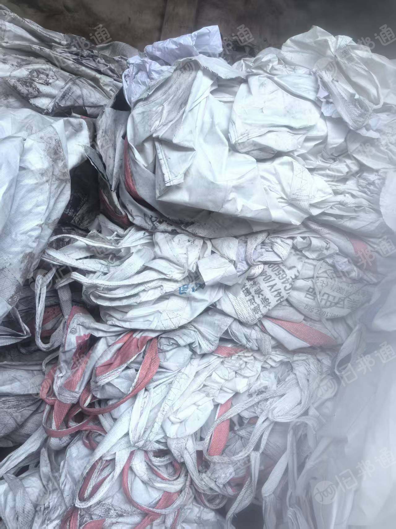 出售水洗吨包废料，钢铁厂下装矿石下来的，现货20吨，不压包