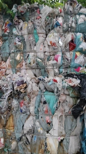 出售PP打包带和编织袋混打