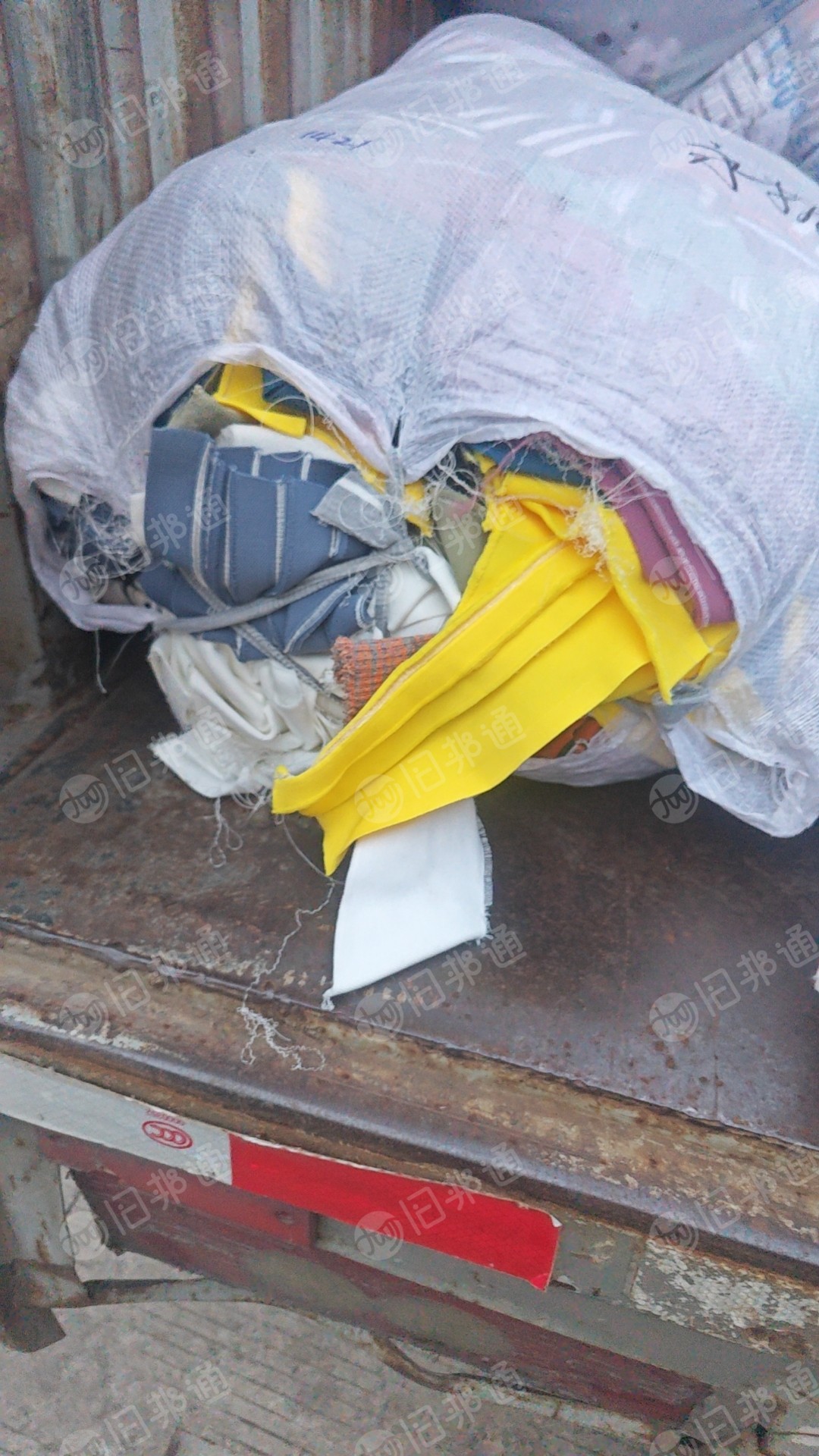 长期出售各种废布，锦纶，尼龙，氨纶，白烟布等，在广东佛山