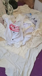 长期出售旧衣服大白，白料，开花料，月供6.8米一车，货在江苏盐城