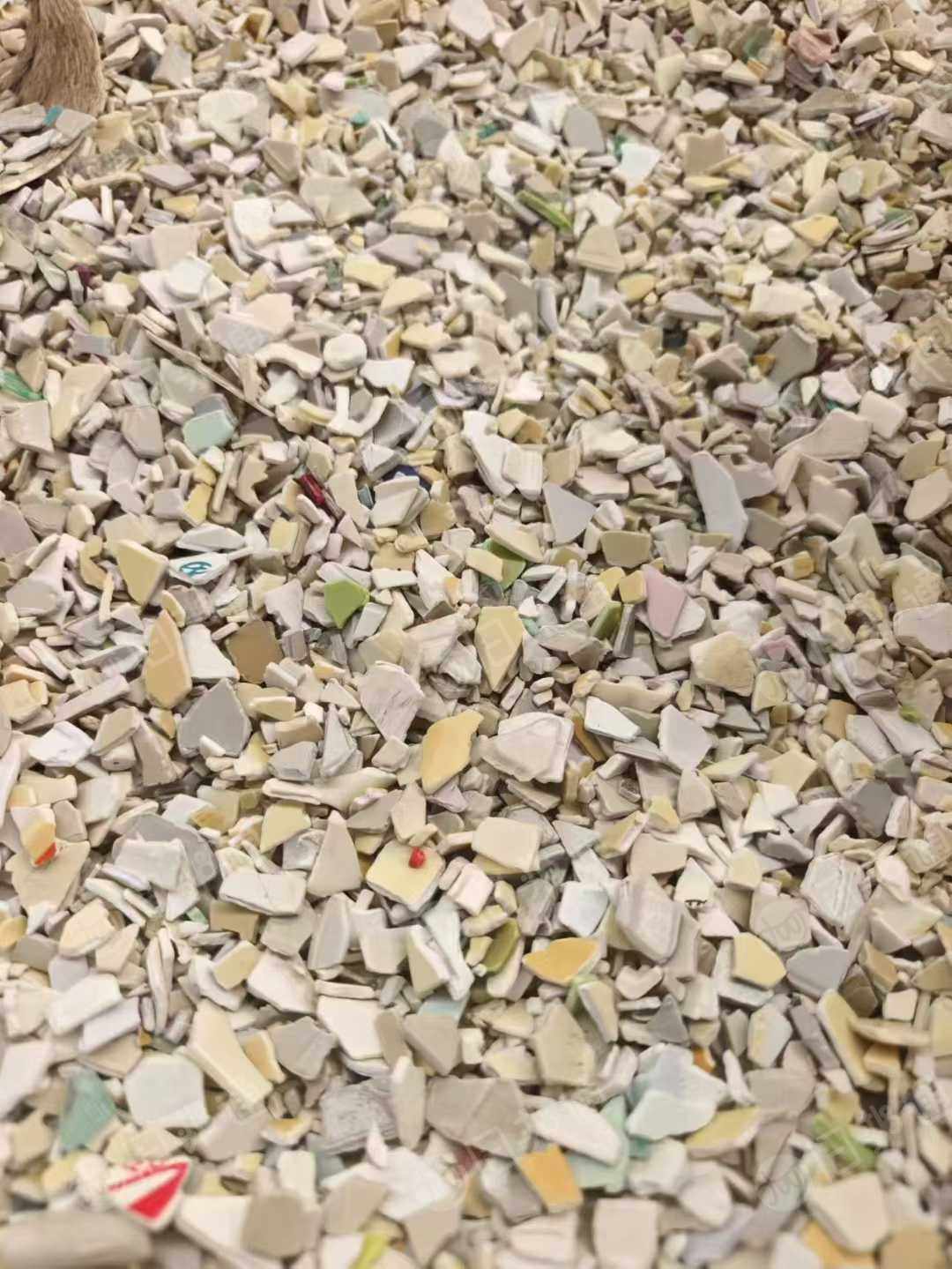 出售白色ABS空调洗衣机破碎料