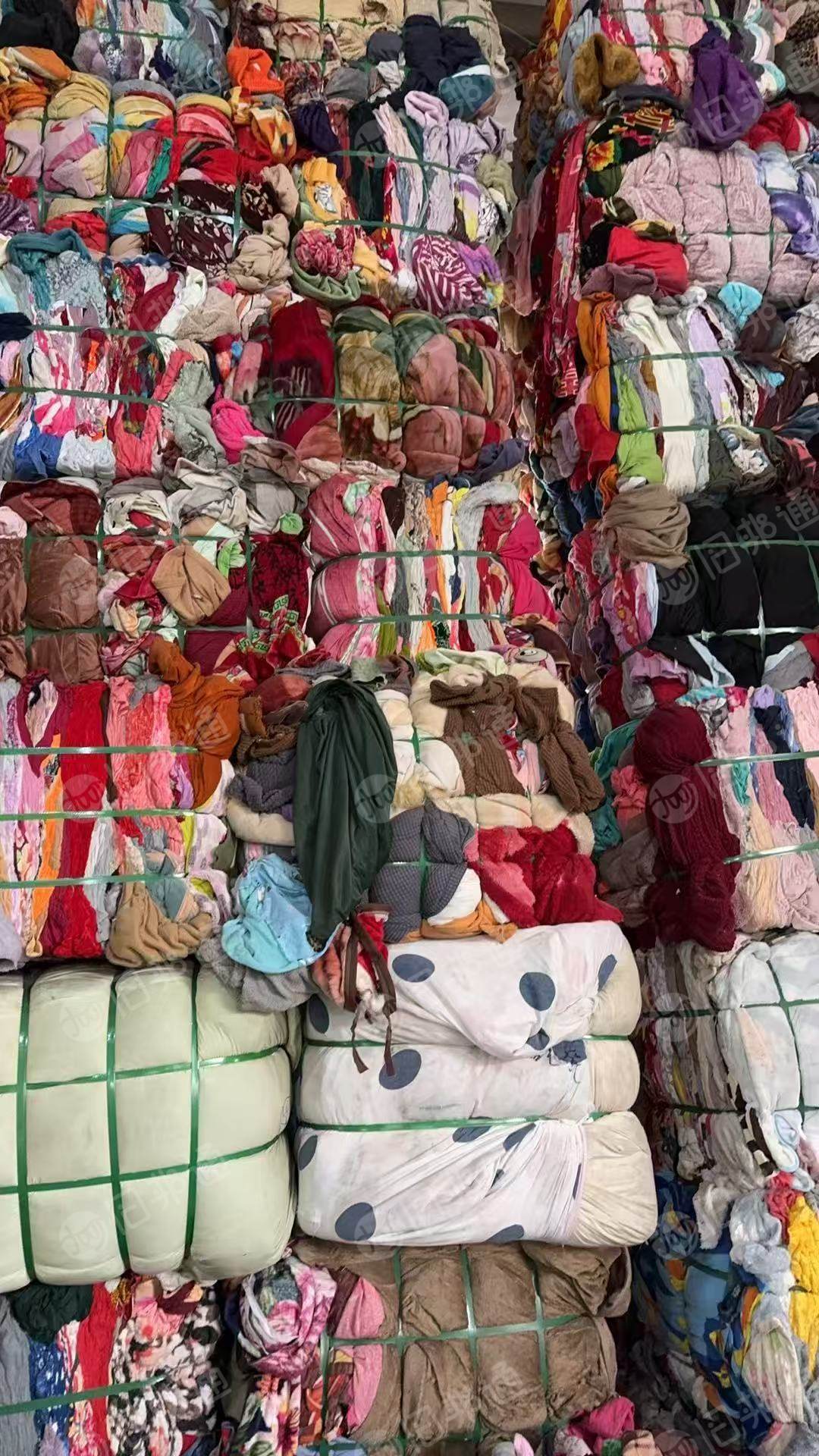 长期大量采购涤纶睡衣料，毛绒睡衣统货，睡衣统货，涤纶废布，涤纶窗帘布，绒毯布，毛毯布，月需5000吨