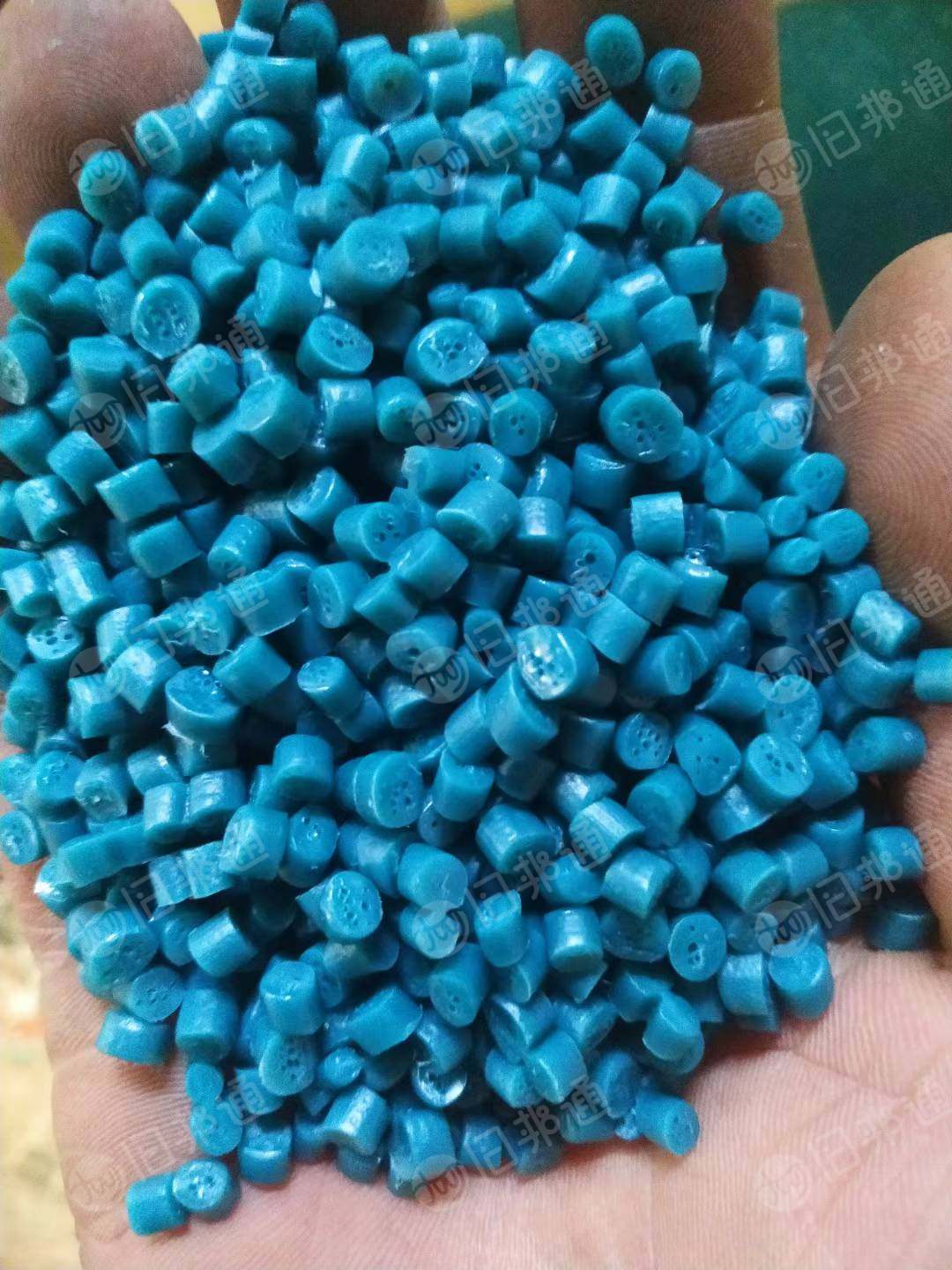 出售大蓝桶颗粒，蓝桶再生颗粒