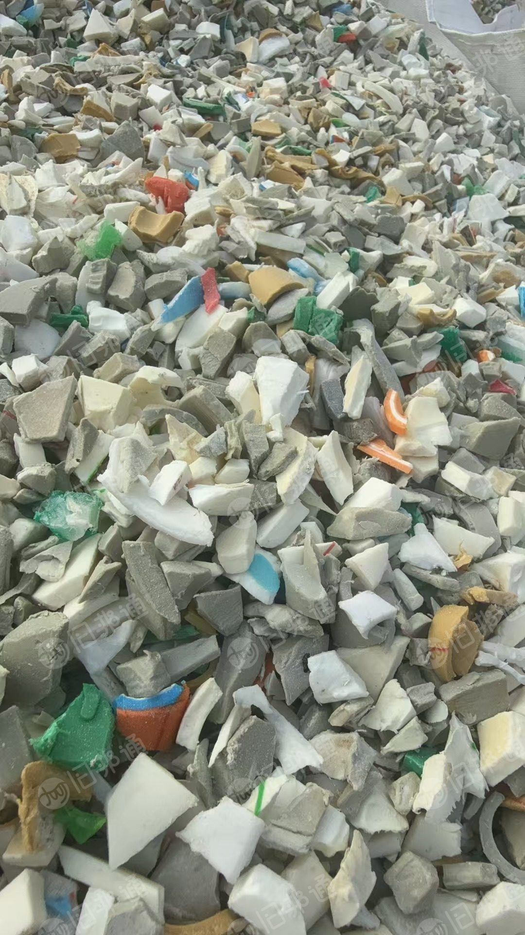 出售PPR管破碎料，现货九米六一车