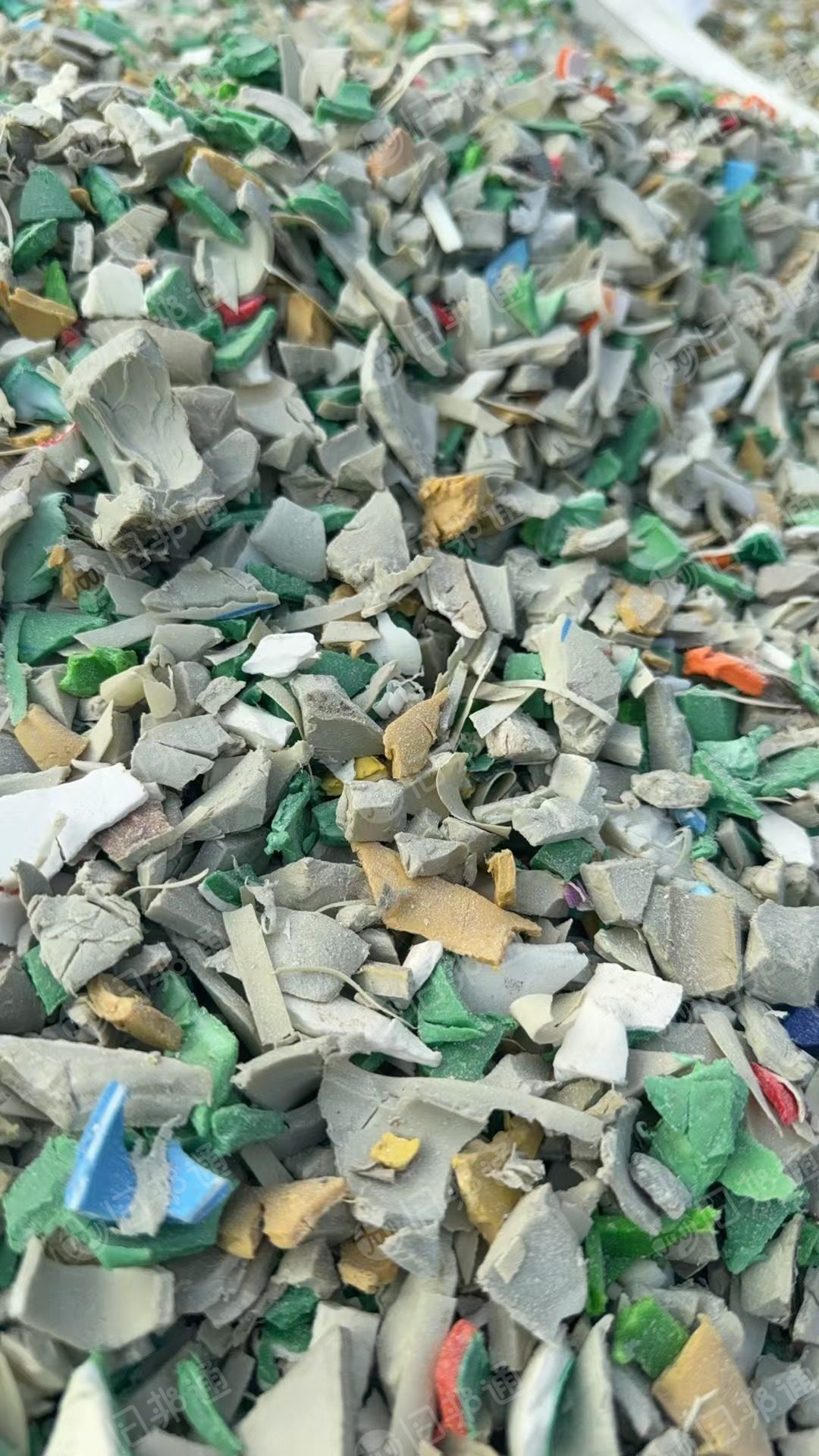 出售PPR管破碎料，现货九米六一车