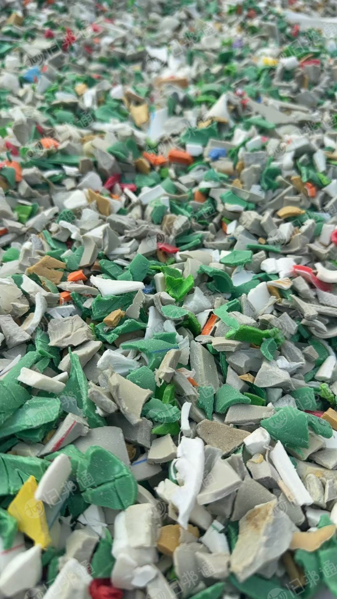 出售PPR管破碎料，现货九米六一车