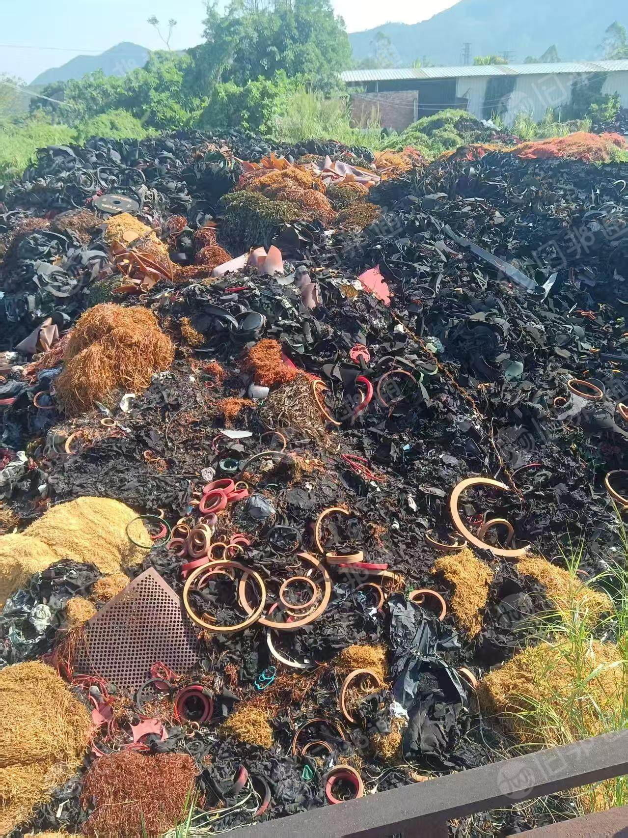 出售杂色聚氨酯边角料