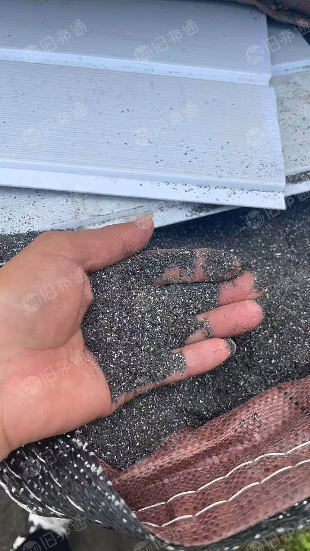 出售塑料沫子，材质高低压  尼龙  pp，各种混合塑料，铝塑分离的