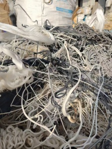 出售机头料，可以拿来炼油的，现货100多吨