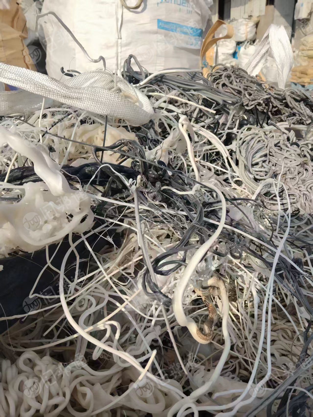 出售机头料，可以拿来炼油的，现货100多吨