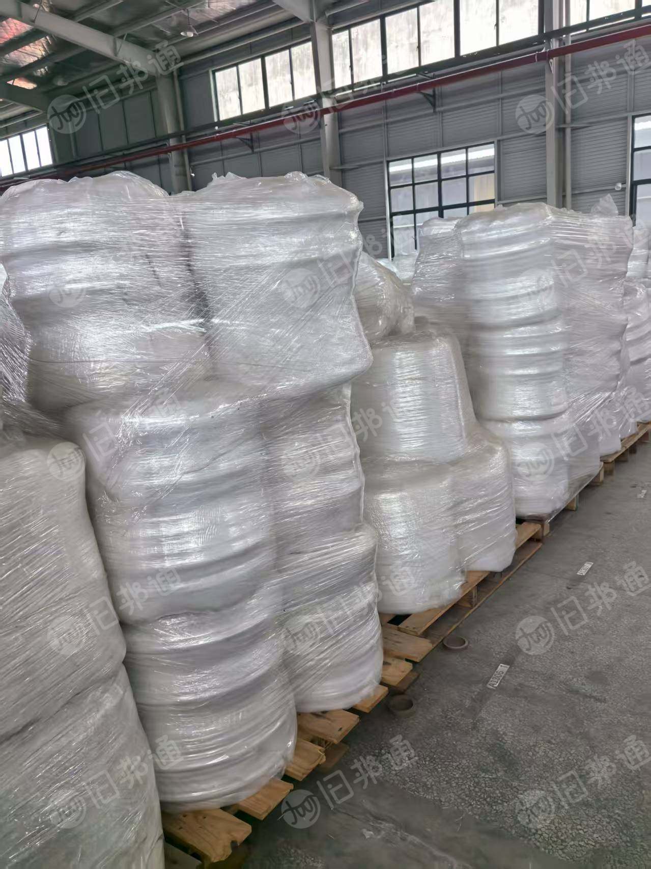 出售透明高压边丝共挤膜含5%的尼龙，造出颗粒雪白的，能吹膜，和流延，现货百吨