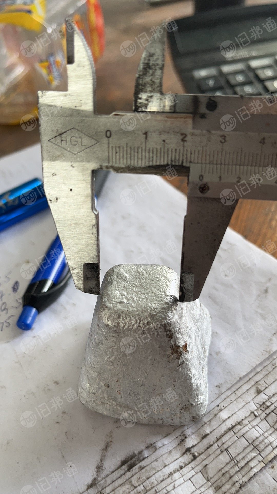 出售钢厂用的，脱氧铝块，月供1500吨，现货200吨左右