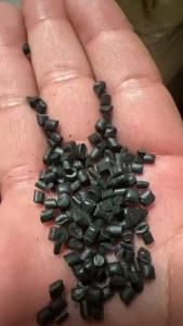 长期出售cpp复合opp颗粒，含少量编织袋，现货200多吨