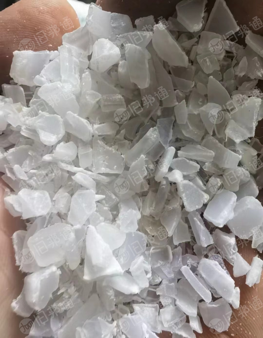 长期出售黄丙破碎料，红丙破碎料，玫红色丙破碎料等，清洗甩干，过2到水池