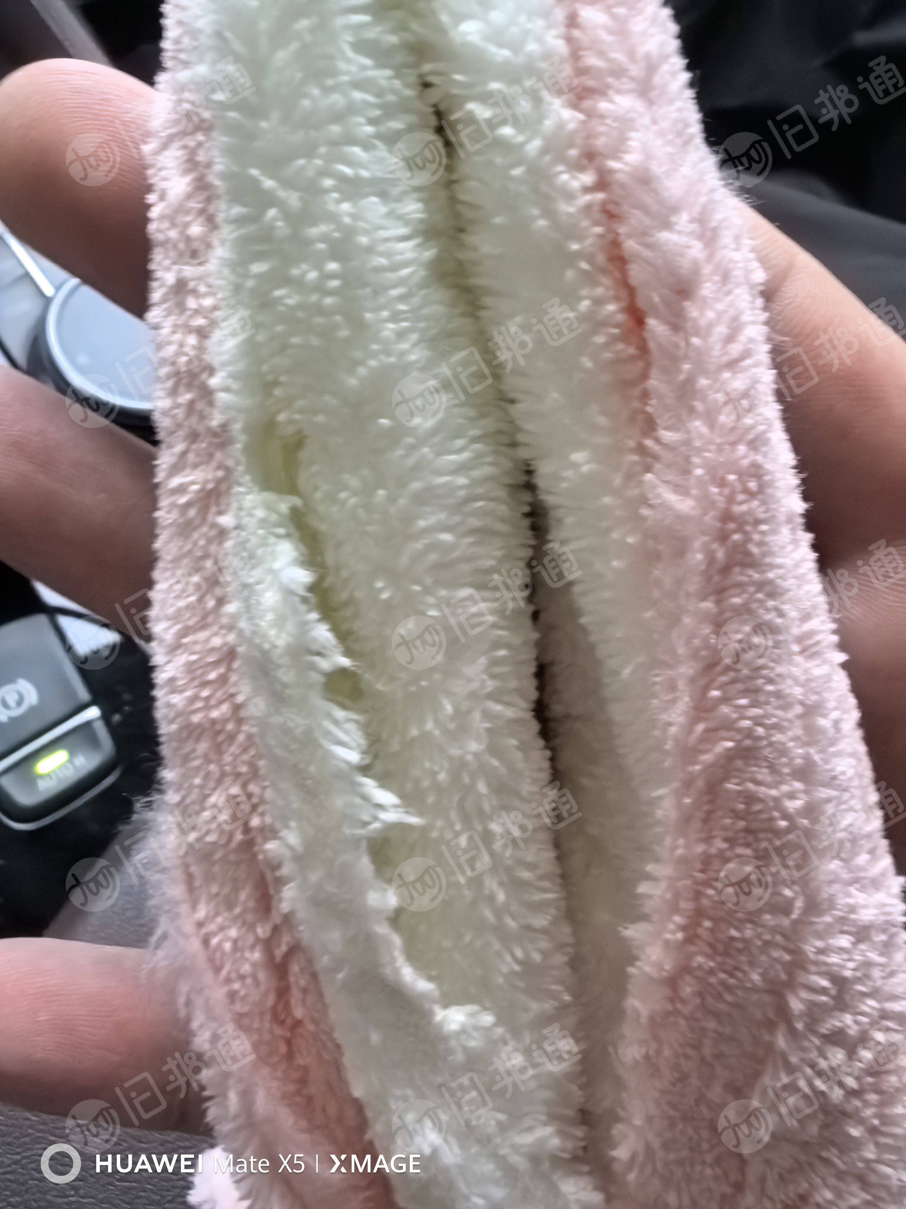 大量出售白色废布头，涤纶，纯棉，毛巾厂下来的，月供各200吨左右