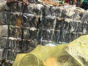 长期出售生活吸塑盒压块，现货十三米半挂