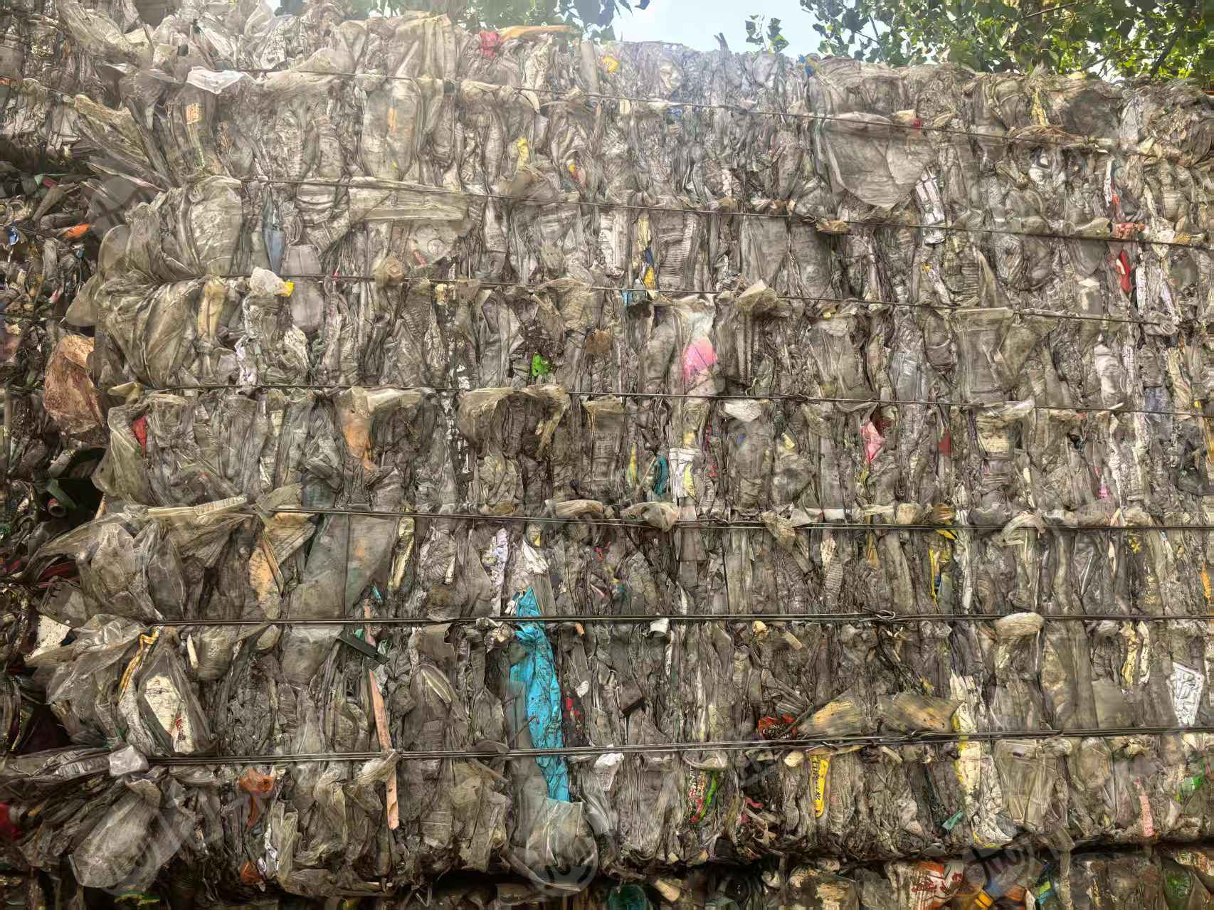 长期出售生活吸塑盒压块，现货十三米半挂