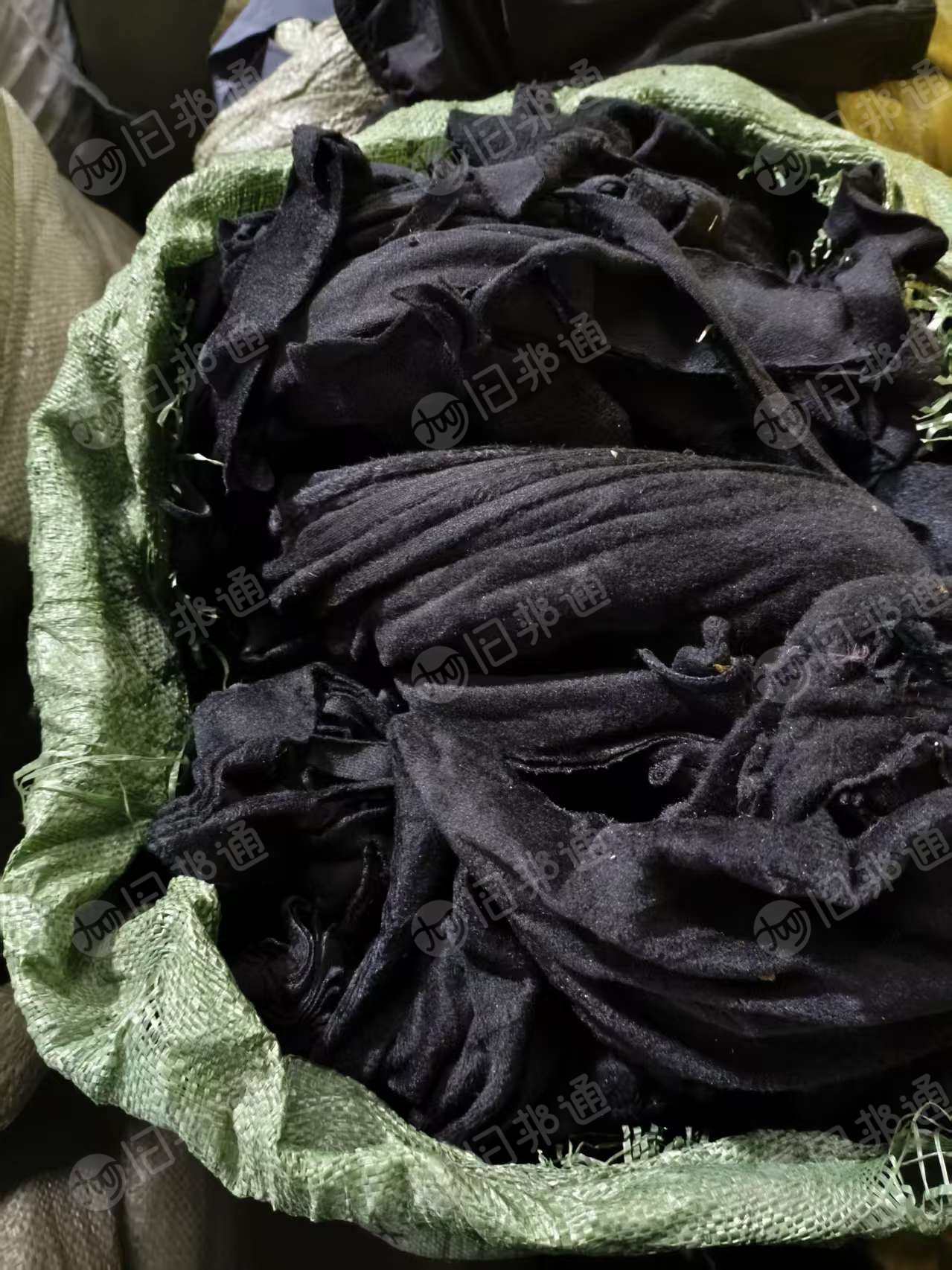 长期出售涤纶废布，涤纶绒布，绒布边角料，白色现货5吨，浅色十几吨