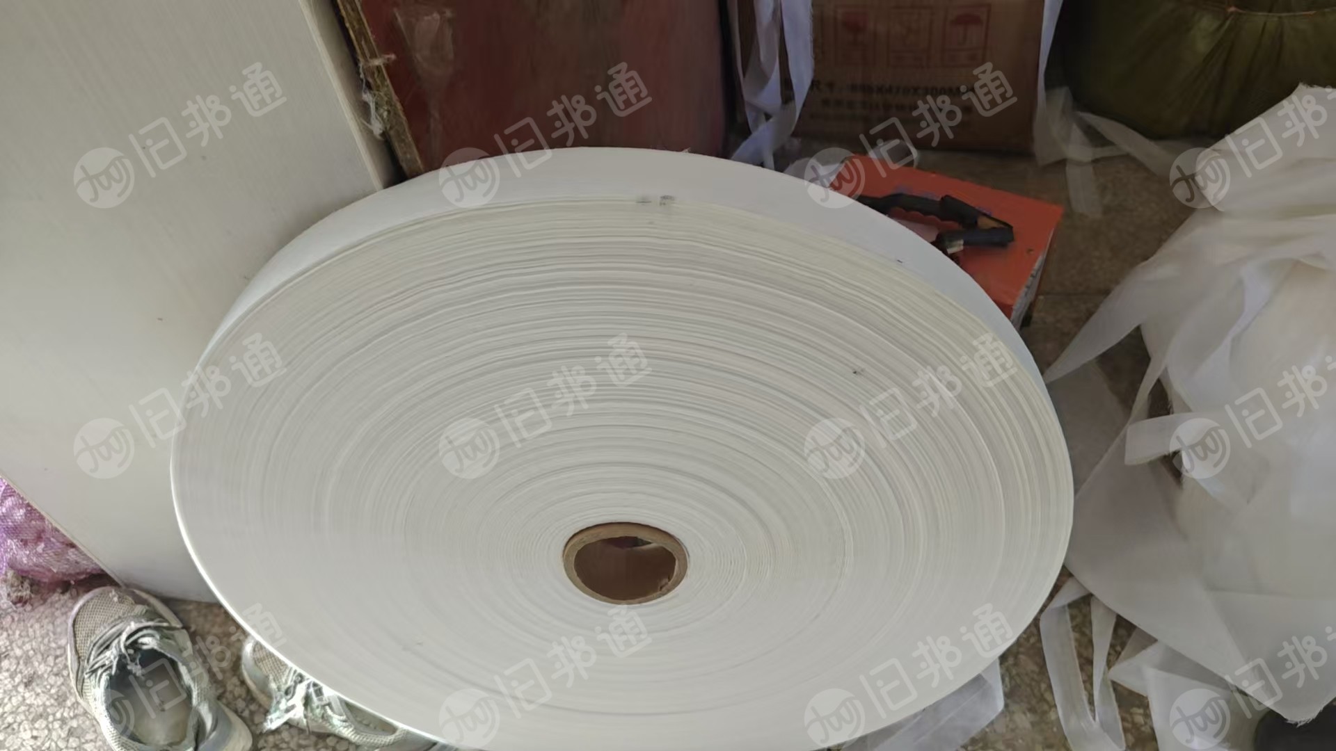 长期出售打绳布条，涤塔夫的切边盘料，现货有20吨左右，在安徽宣城