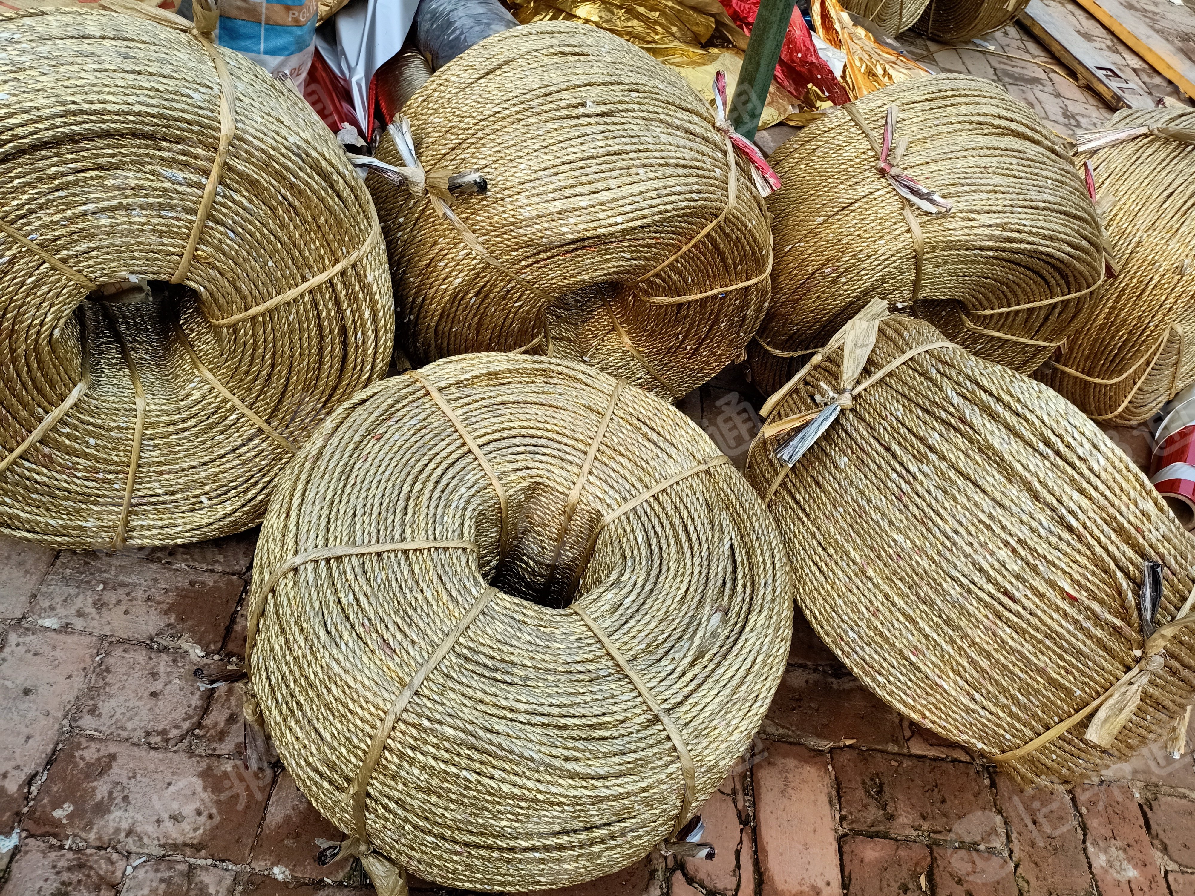 出售布条绳子，电话铝材质绳子，各种型号打包绳，压膜绳。